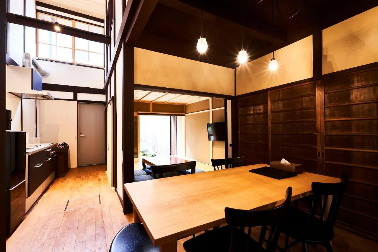 Shin Nijo Castle Villa Kyoto 0*,