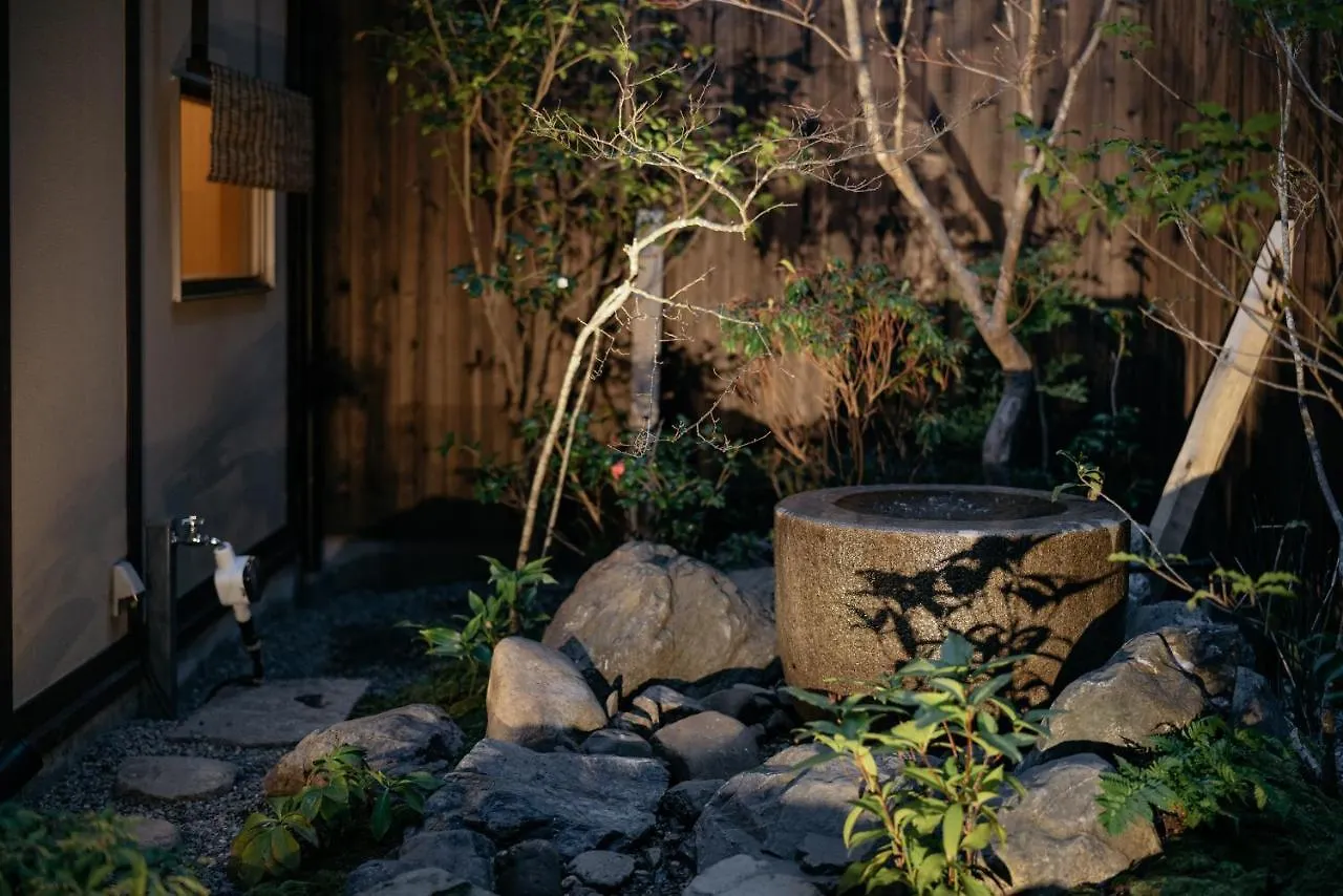 Shin Nijo Castle Villa Kyoto 0*,